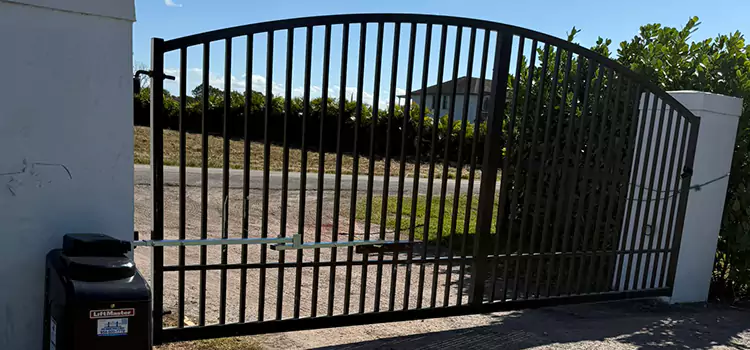 Driveway Fence Repair Leawood